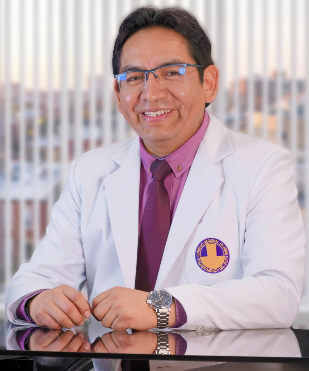 Dr. Walter Paucar Condori